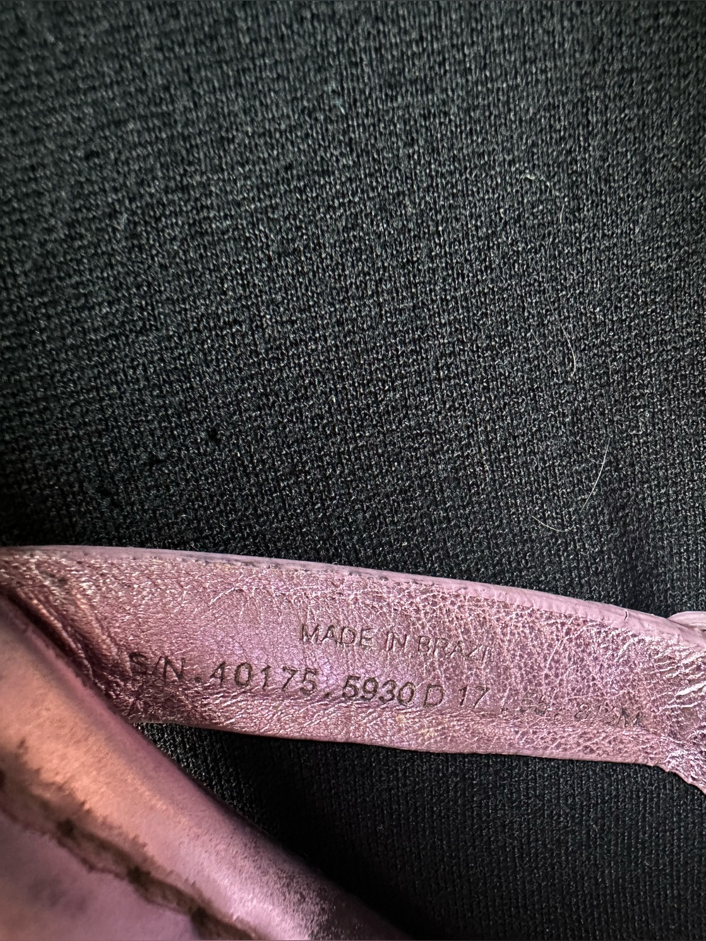 Tory Burch Iridescent Purple Miller Logo Thong Sandals eggplant patent leather - Picture 8 of 13